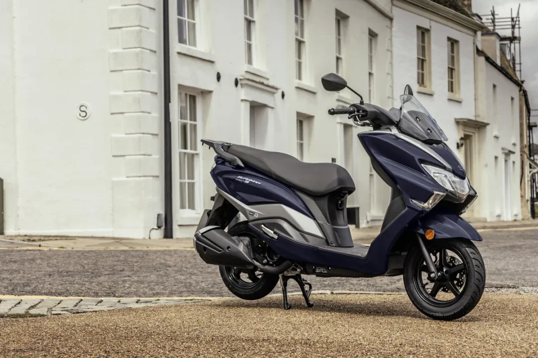 2026 Suzuki Avenis 125 ve Burgman Street 125EX Yeni Renkleriyle Yollarda