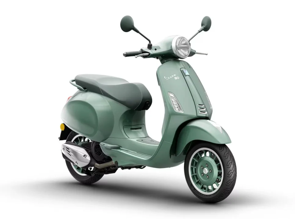 Vespa Primavera 80th ve GTS 80th İncelemesi - 80. Yıl Özel Serisiyle Nostaljik Şıklık