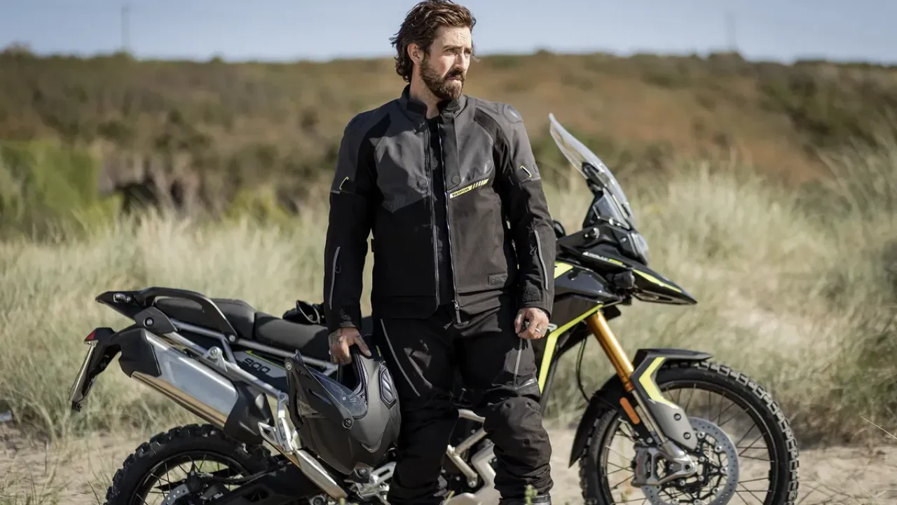 Oxford Hinterland 2.0 ADV Takımı İncelemesi