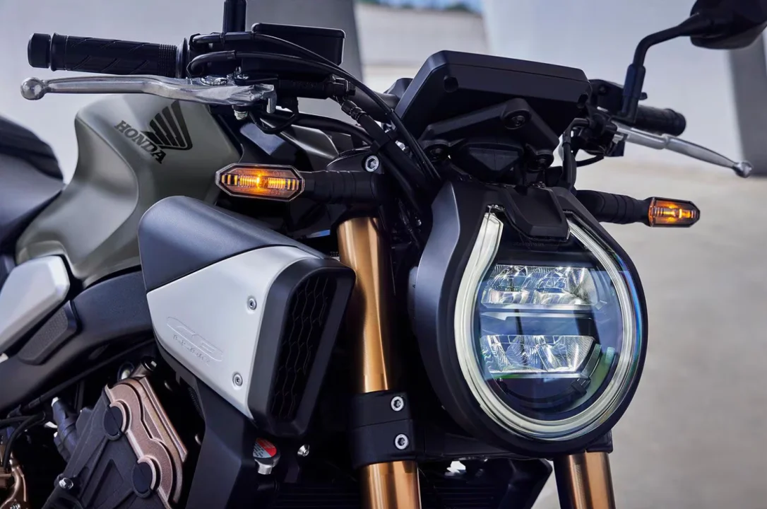 2025 Honda CB650R E-Debriyaj İncelemesi