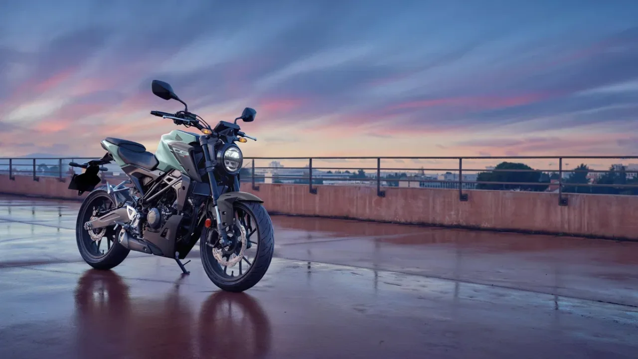 Honda CB125R 2026 İncelemesi: Yeni Renkler, Aynı Sportif Ruh