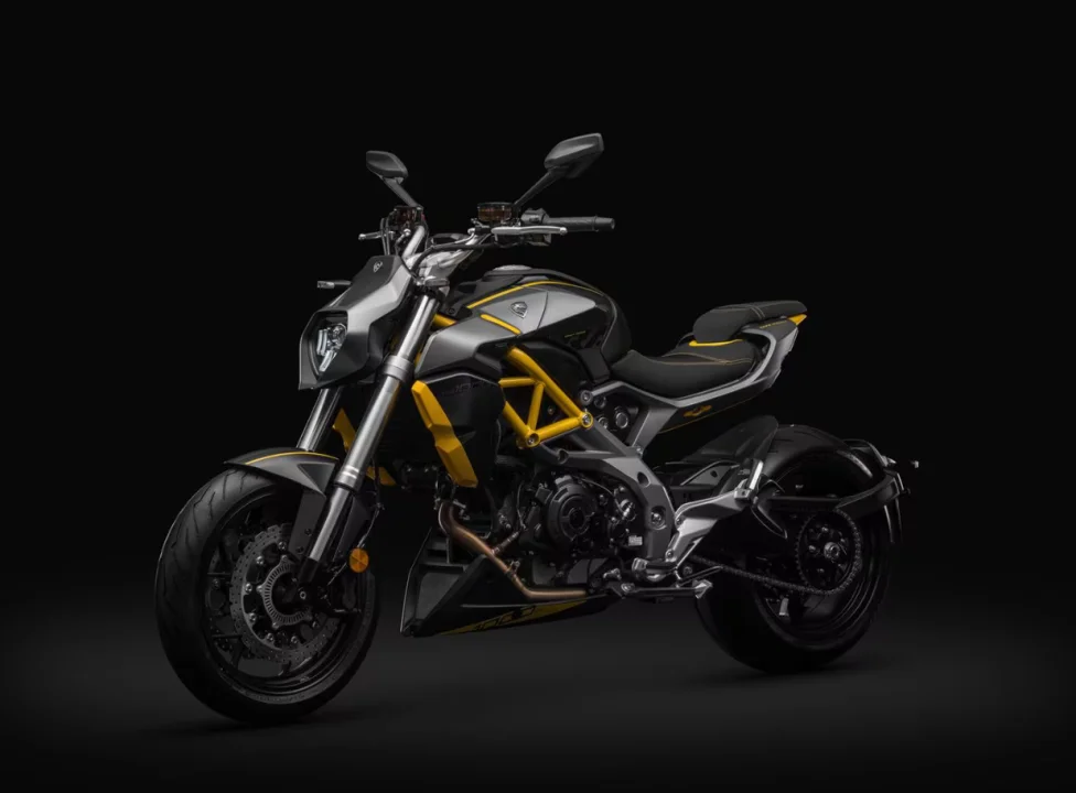 Cyclone RA1000 İncelemesi: Çin’in İlk Litre Hacimli V-Twin Motosikleti Sahneye Çıkıyor