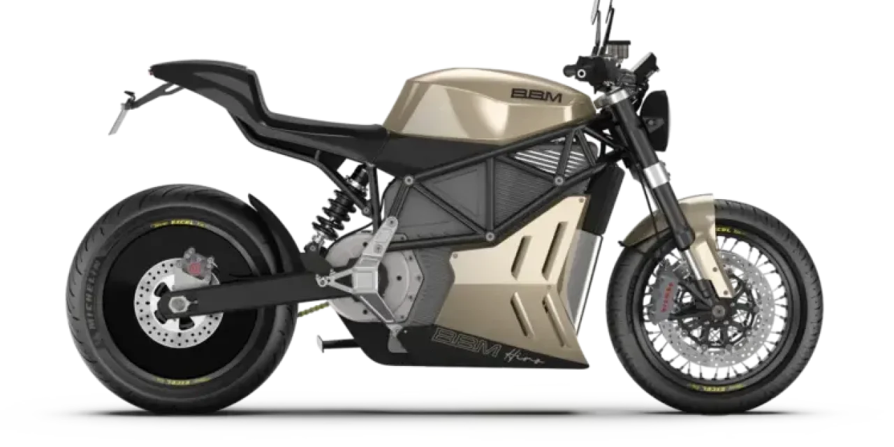 BBM Hiro İncelemesi: 15 Dakikada %80 DC Hızlı Şarj Sunan 360V Elektrikli Motosiklet