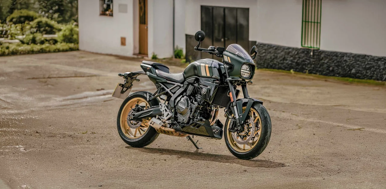 Suzuki GSX-8T + GSX-8TT İncelemesi