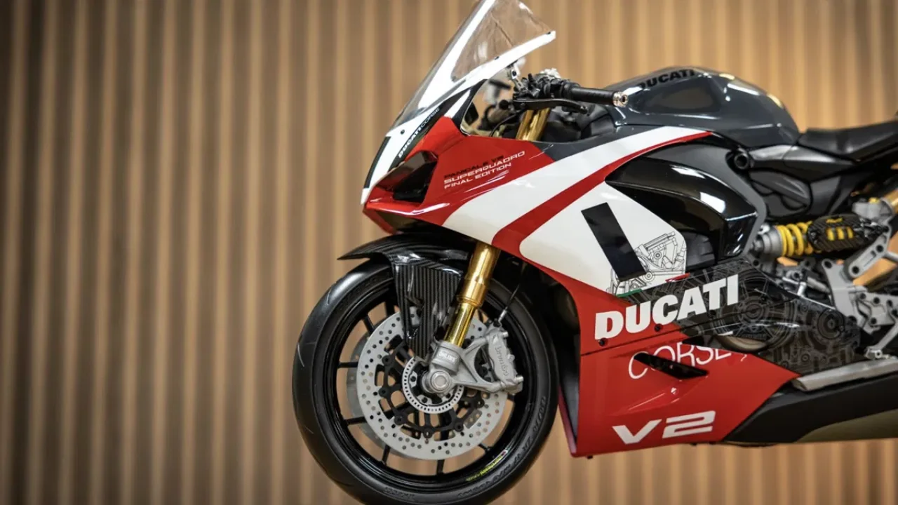Pocher Ducati Panigale V2 Superquadro Final Edition Model Kiti İncelemesi