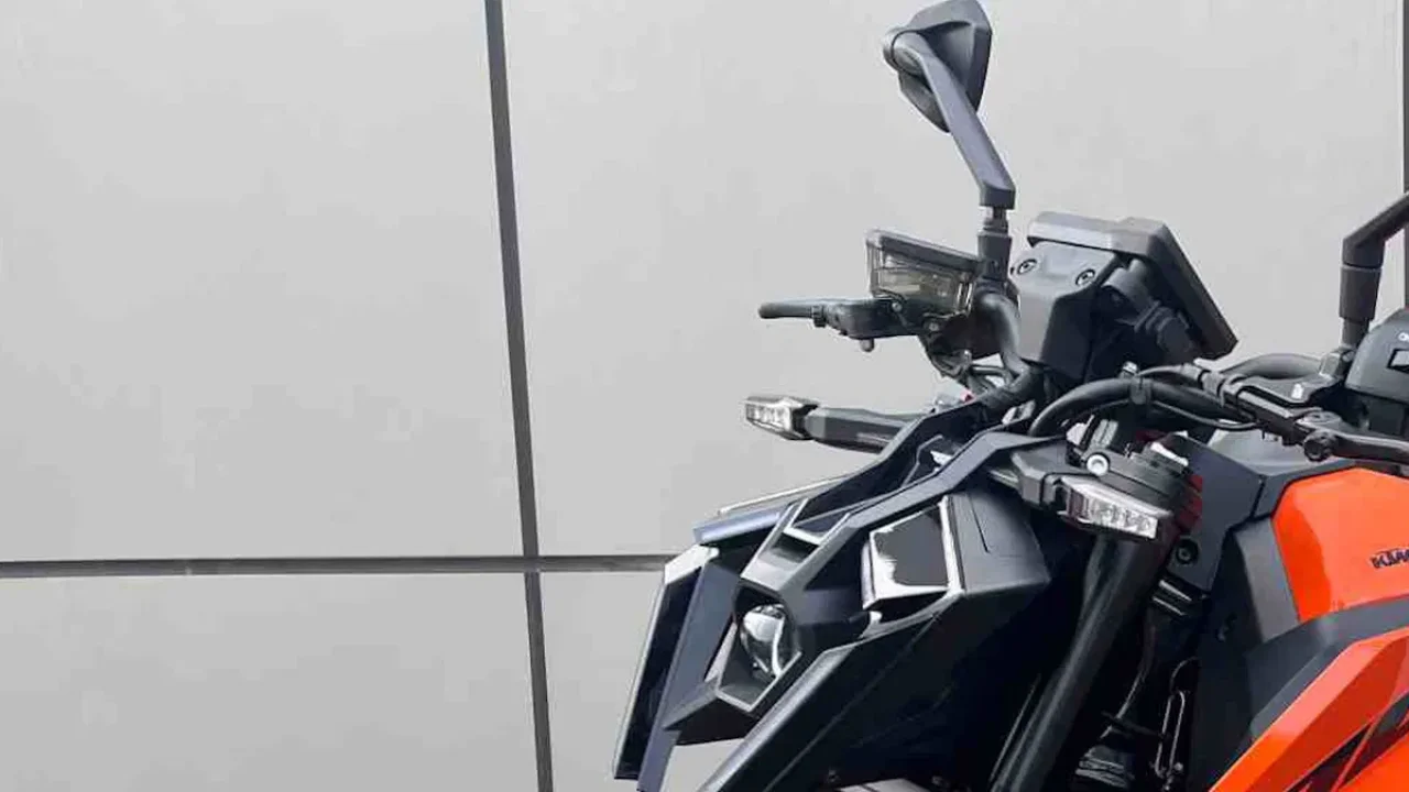 2026 KTM 790 Duke İncelemesi: Sızdırılan Görseller Yeni Tasarım ve WP Frenleri Ortaya Çıkarıyor