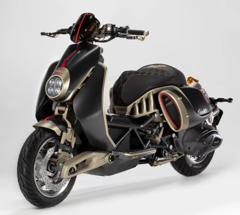 2026 Italjet Roadster 400 Founders Edition İncelemesi
