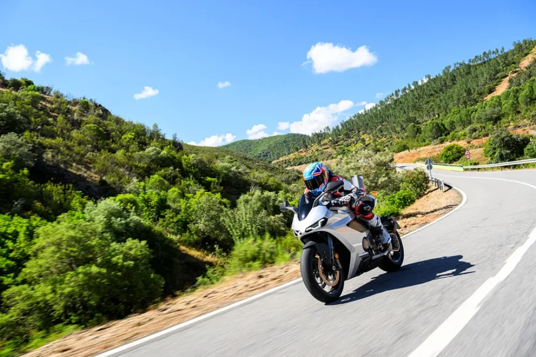 2026 Norton Manx R Signature İncelemesi