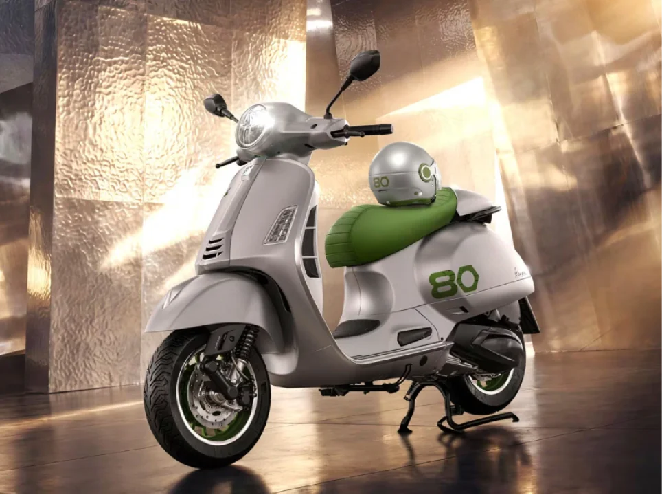 2026 Vespa Edizione Ottantesimo İncelemesi: Sadece 1946 Adet Üretilecek Özel Seri