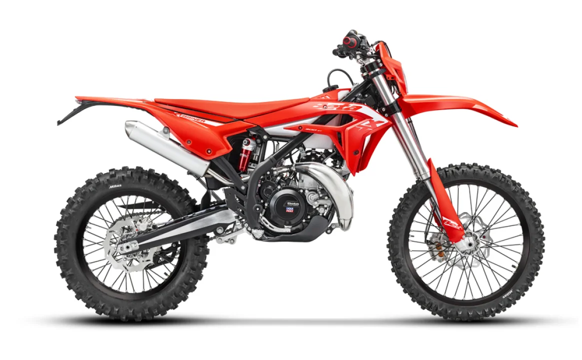 2027 Beta Xtrainer 300 (300 Lowboy) İncelemesi
