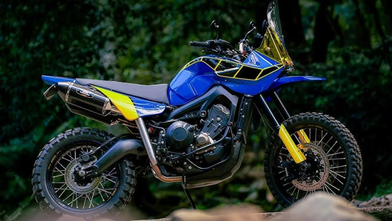 Yamaha Tenere 900 Geliyor mu? EICMA 2026 Öncesi Gizemli Üç Silindirli İpucu