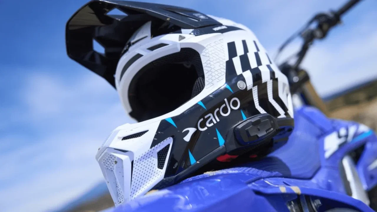 Cardo Venture İncelemesi: Dünyanın İlk Entegre Fileli Motokros Kaskı