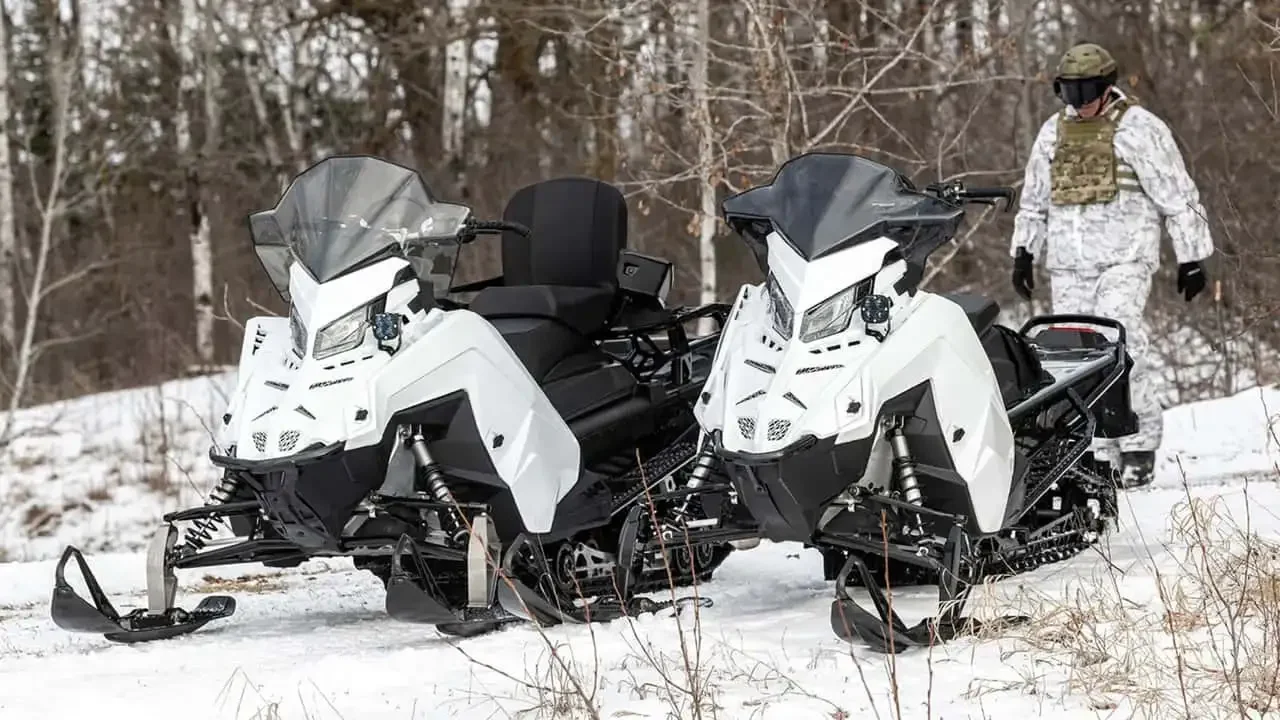 Polaris Military 850 Voyageur 155: Askeri Kar Motosikletinin Tüm Özellikleri