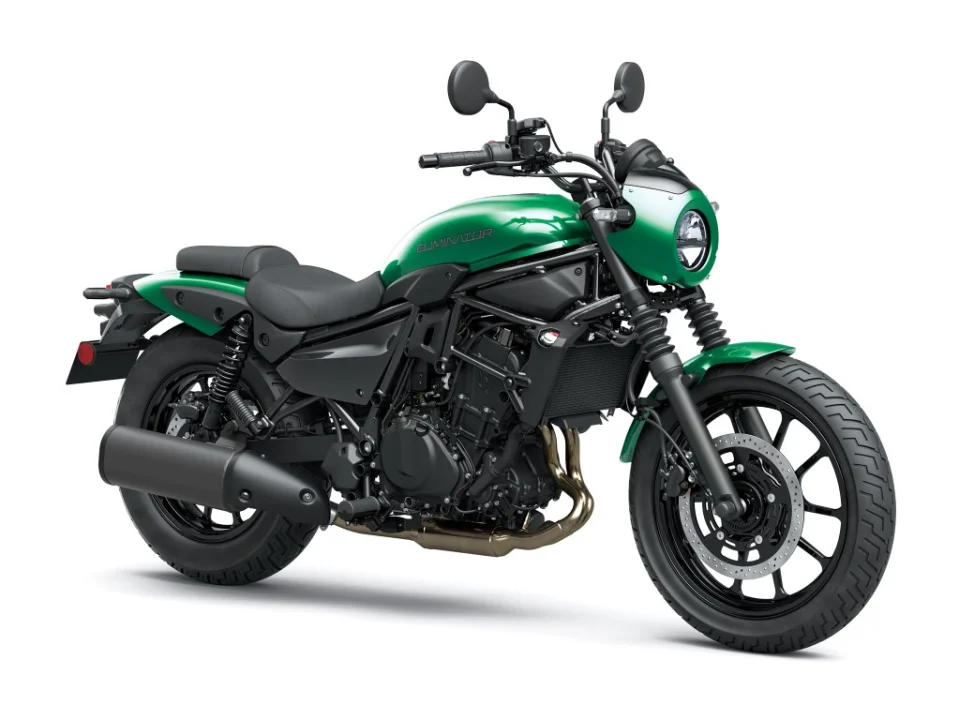 Kawasaki Eliminator 500 ve KLE500 İncelemesi: Aynı 451cc Motor, İki Farklı Motosiklet Dünyası