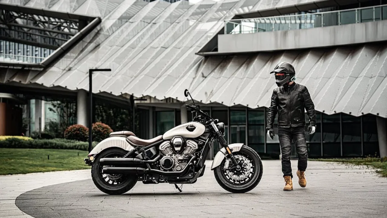 Benda Dark Flag 950 İncelemesi: 109 Beygirlik V4 Cruiser
