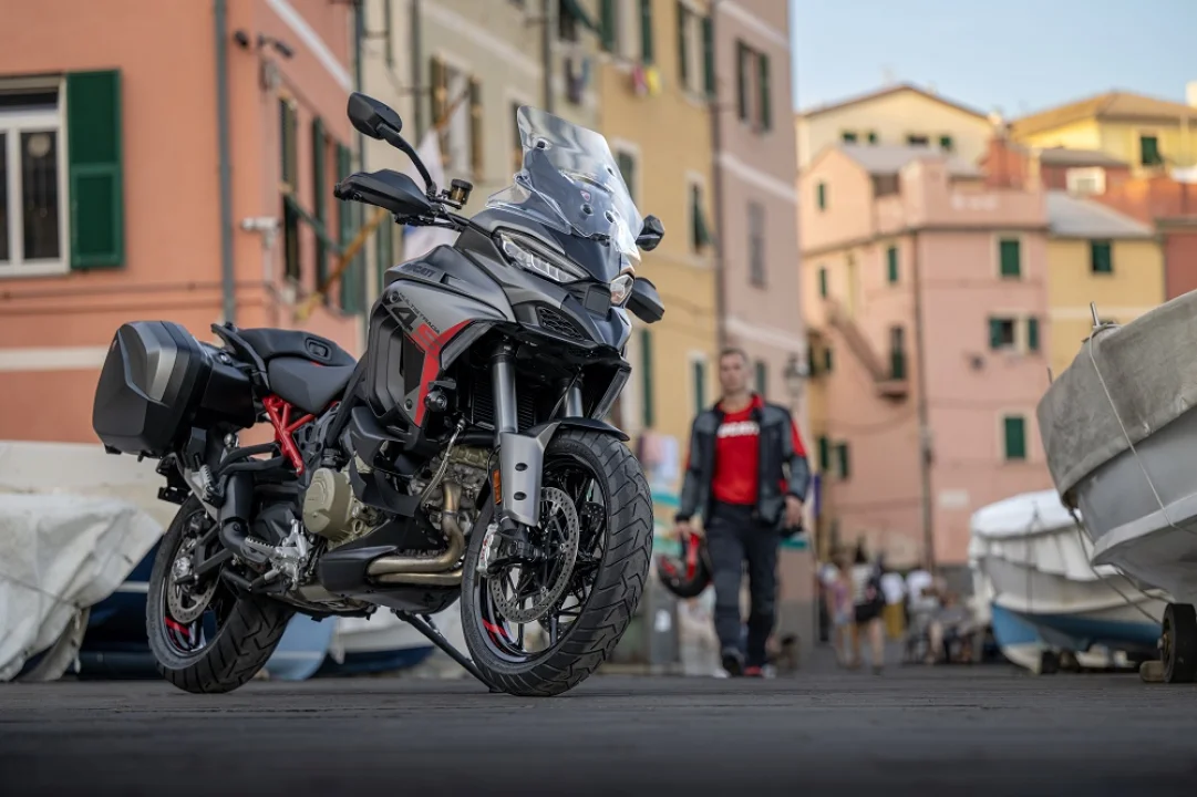 2027 Ducati Multistrada V4 S Grand Tour İncelemesi