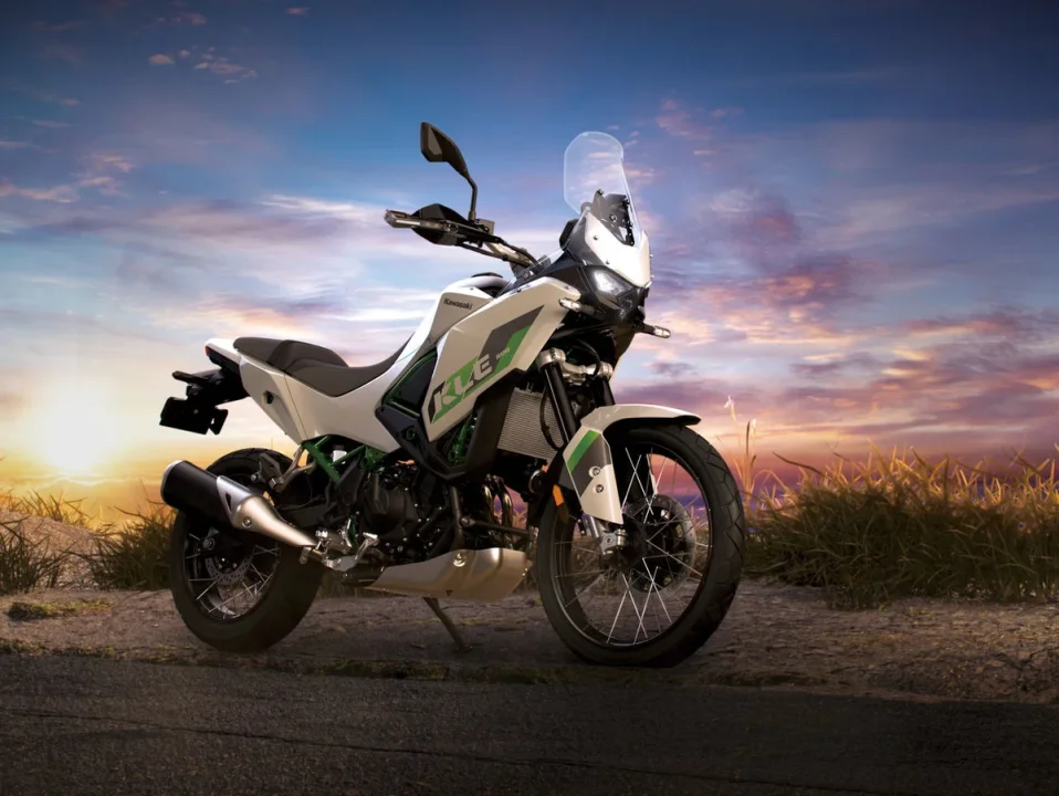 2027 Kawasaki KLE500 SE Smartride: Otomatik Kavrama ve Tubeless Lastikler